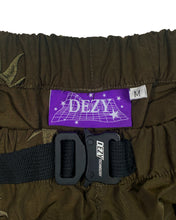 Load image into Gallery viewer, 'CAMPER' SHORT ARMY